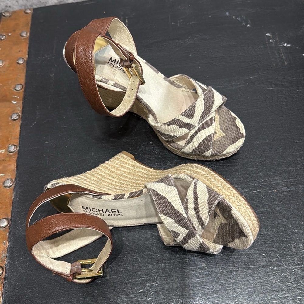 Michael Kors animal print Sandals sz6